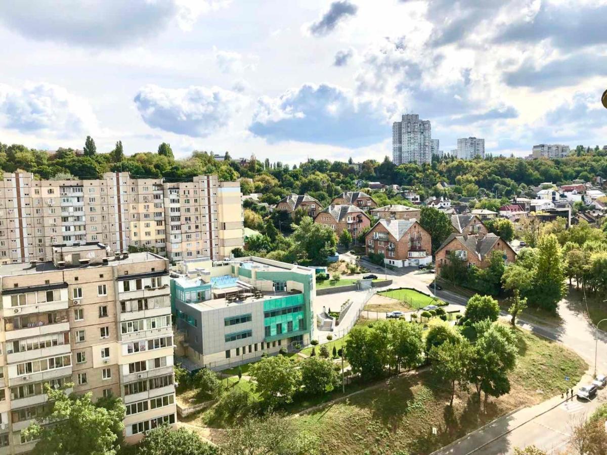 Navit Apartments With Breakfast, Near The Railway Station, The City Center, The Park Kyiv Exterior foto